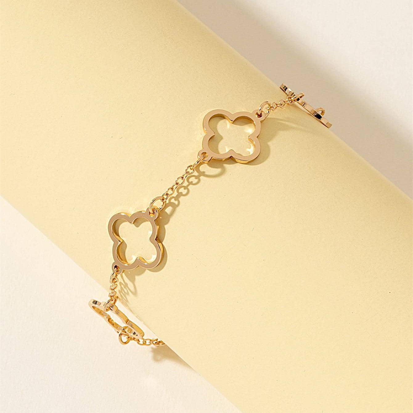 Leere Kleeblatt Armbänder